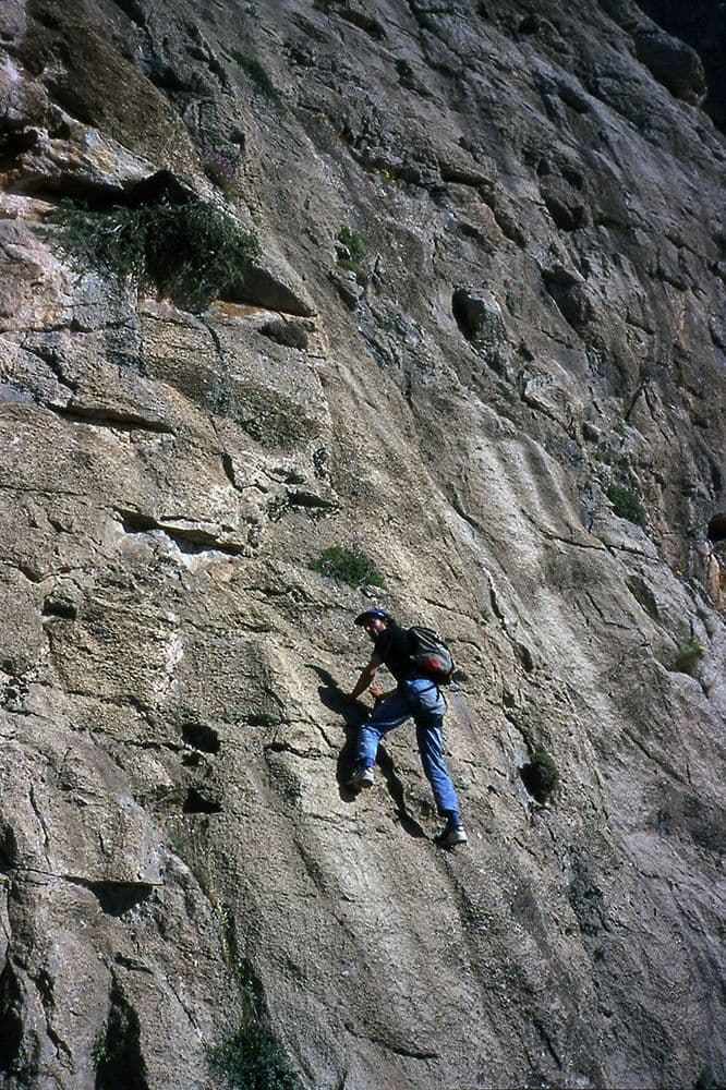 Escalade Iran Bisotun — photo 5